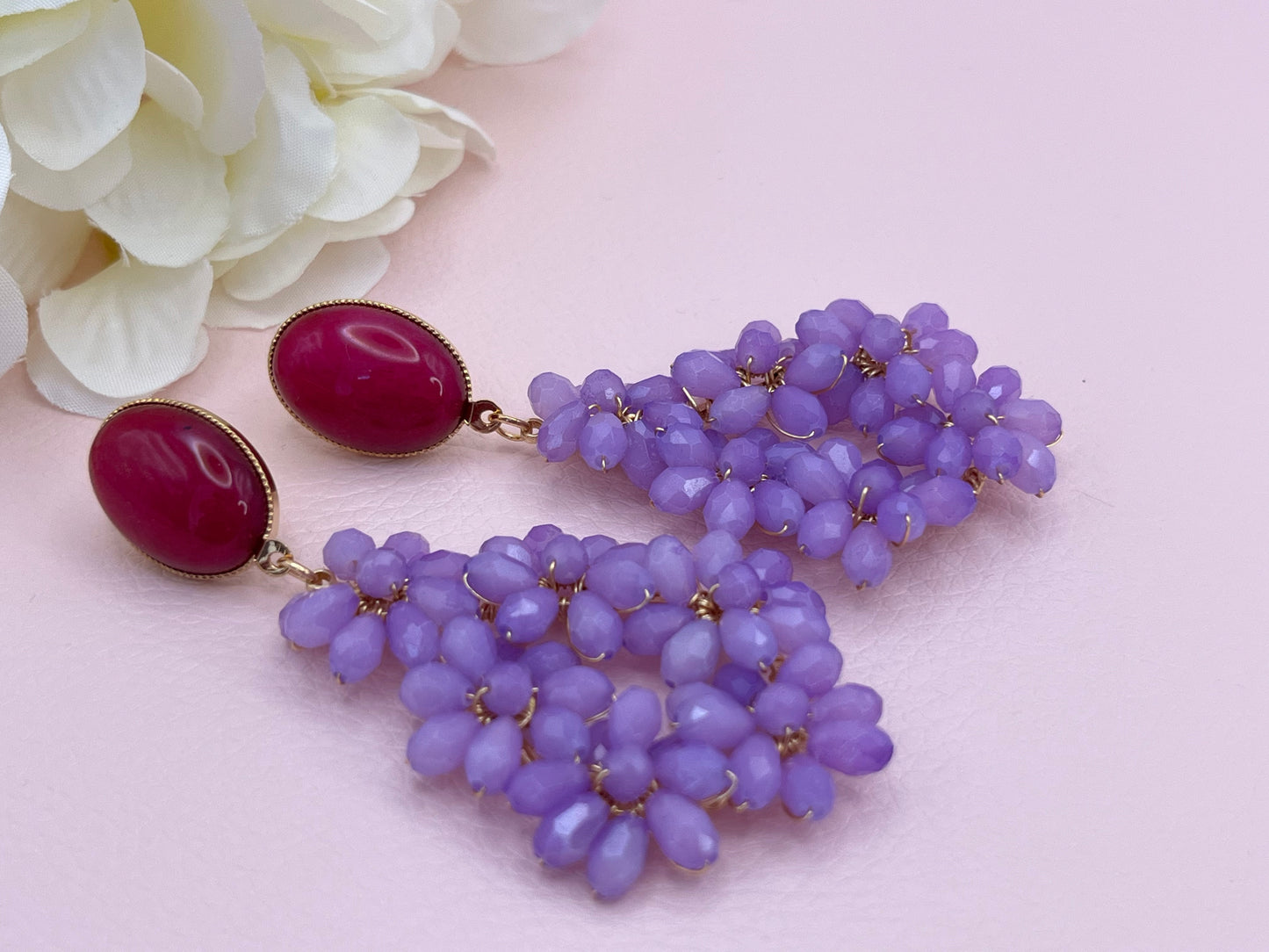 Glitzer Statementohrringe Blumen Flieder Fuchsia - Laury goes Provence - LAURY LOVES PINK
