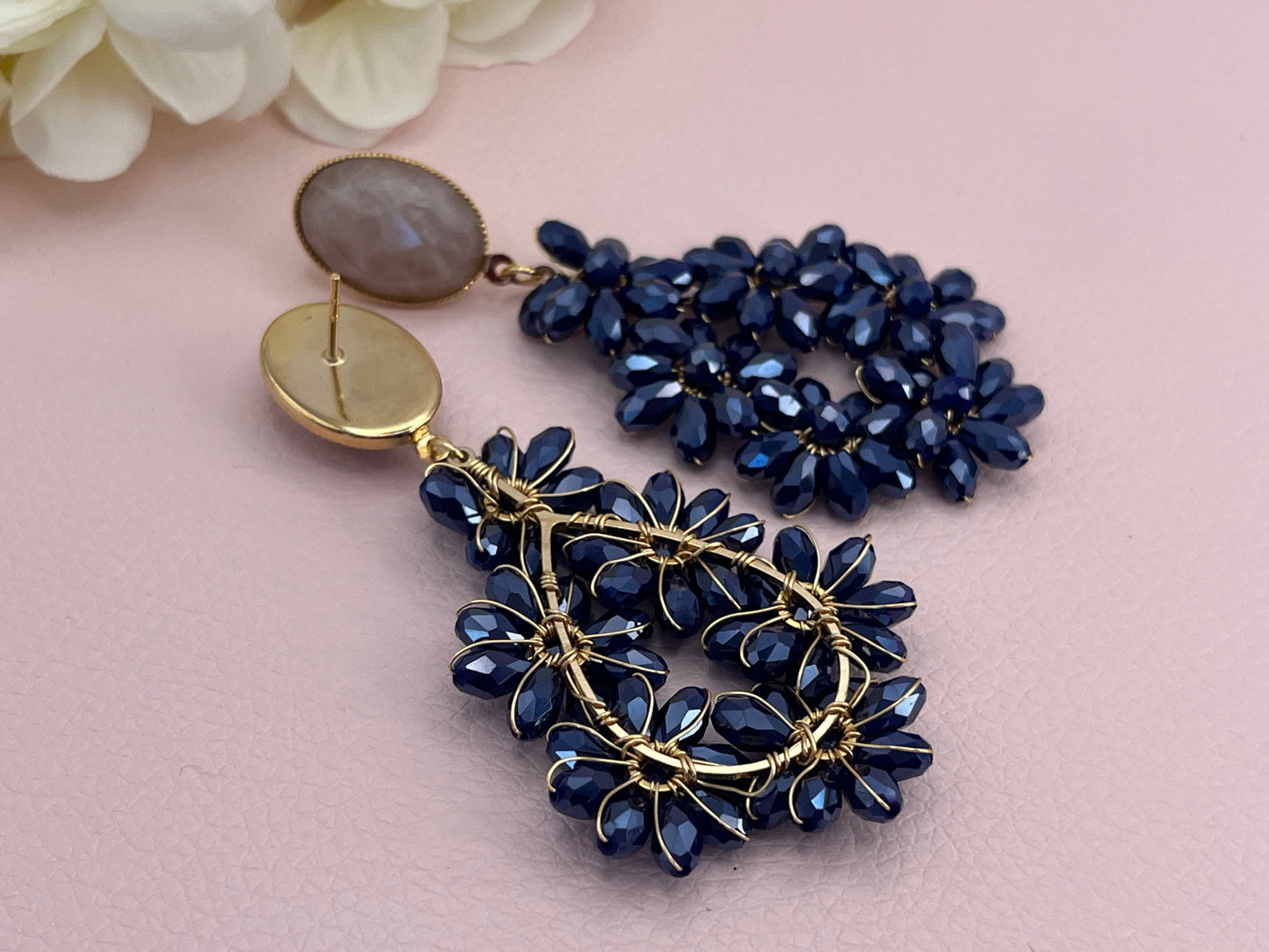 Glitzer Statementohrringe Blumen Blau Rosenquarz - Laury goes Provence - LAURY LOVES PINK