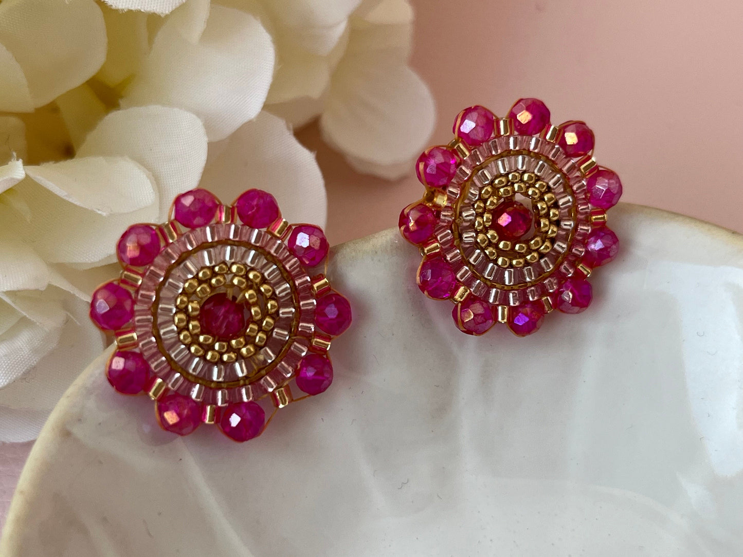 Handgestickte Perlenohrstecker Pink Gold - Laury goes New Delhi - LAURY LOVES PINK