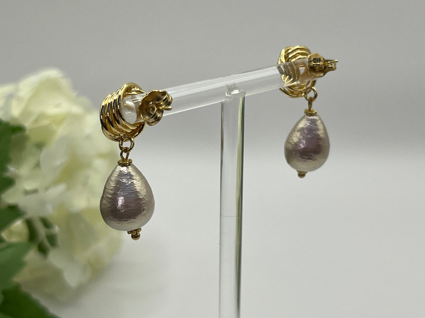 Perlenohrringe Knoten Flieder - Laury goes Oxford - LAURY LOVES PINK