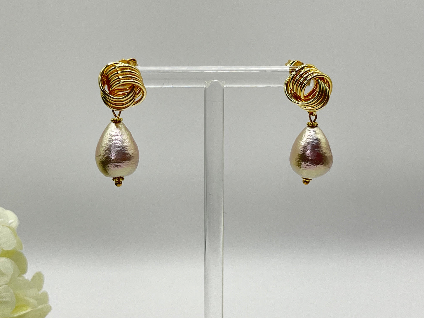 Perlenohrringe Knoten Flieder - Laury goes Oxford - LAURY LOVES PINK