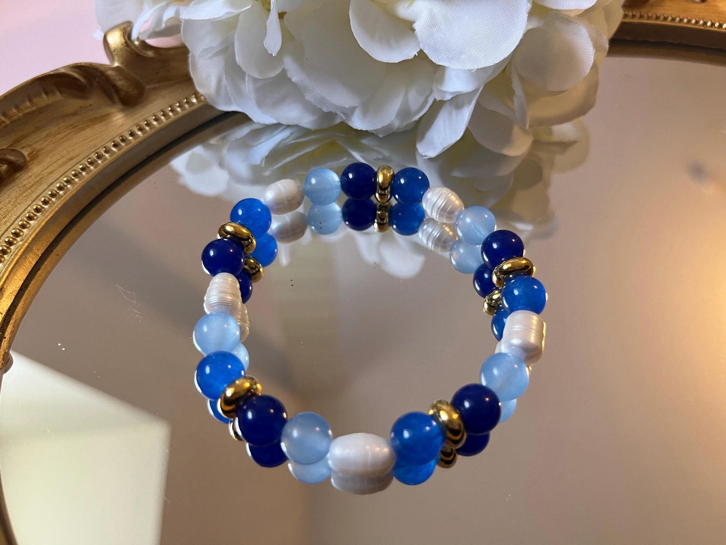 Armband mit Natursteinen und Süßwasserperlen in Blau und Gold, Freundschaftsarmband - Laury goes Sylt