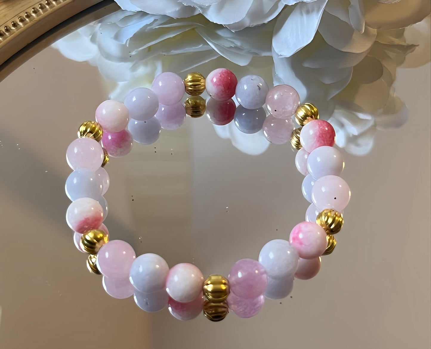 Armband mit Natursteinen und Süßwasserperlen in Pastell Rosa und Gold, Freundschaftsarmband - Laury goes Kronberg