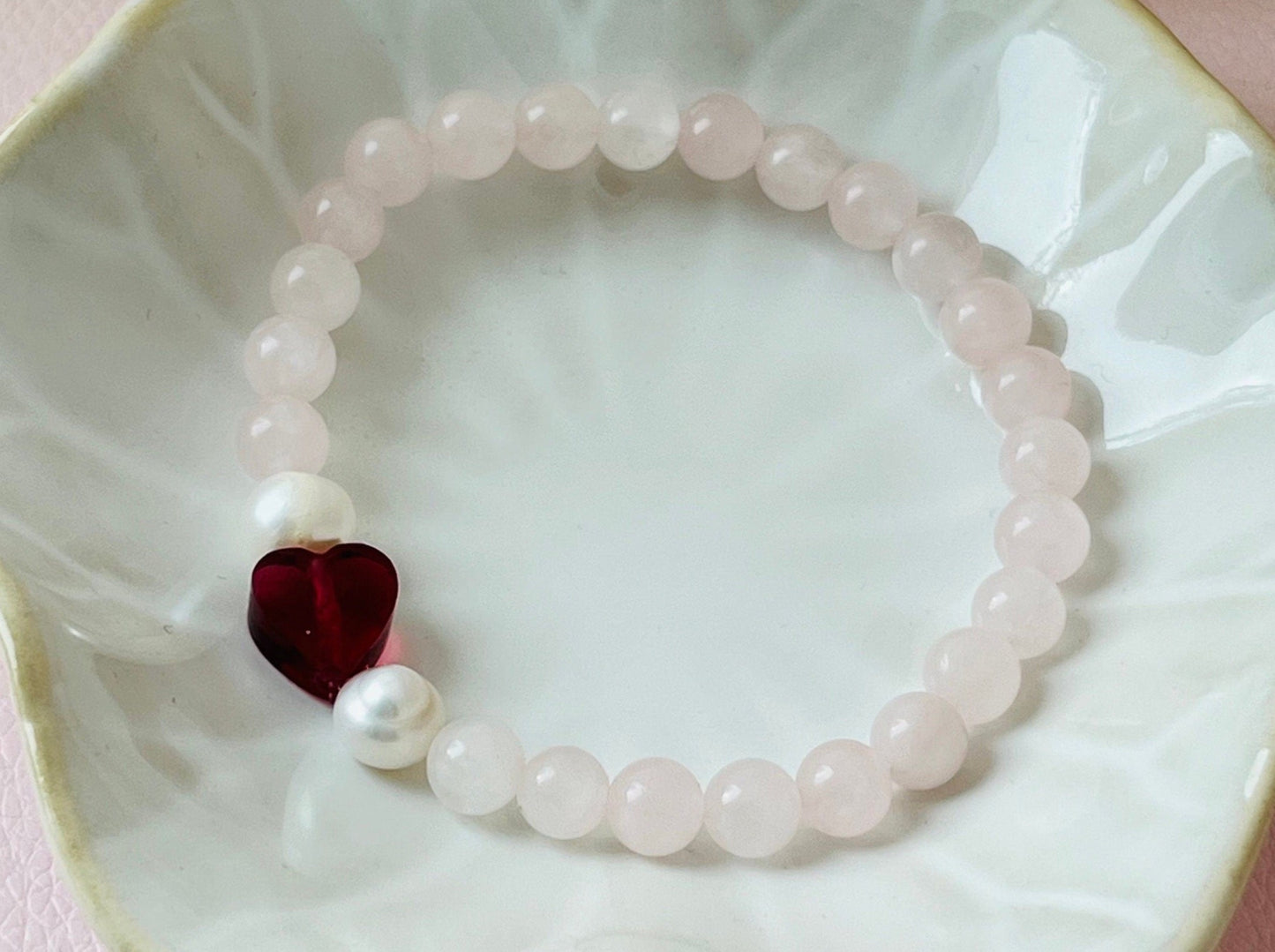 Rosenquarz und Perlen Armband mit Kristallherz - Laury goes Paris - LAURY LOVES PINK