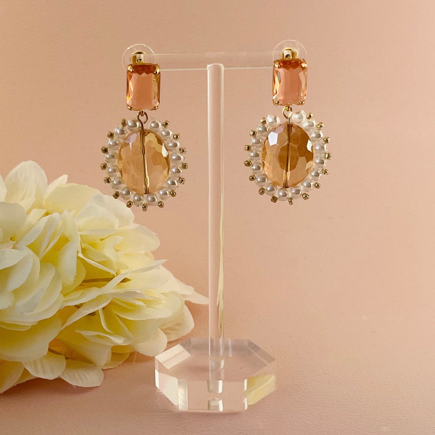 Handgestickte Glitzerohrringe Peach Champagner Perle - Laury goes Stockholm - LAURY LOVES PINK