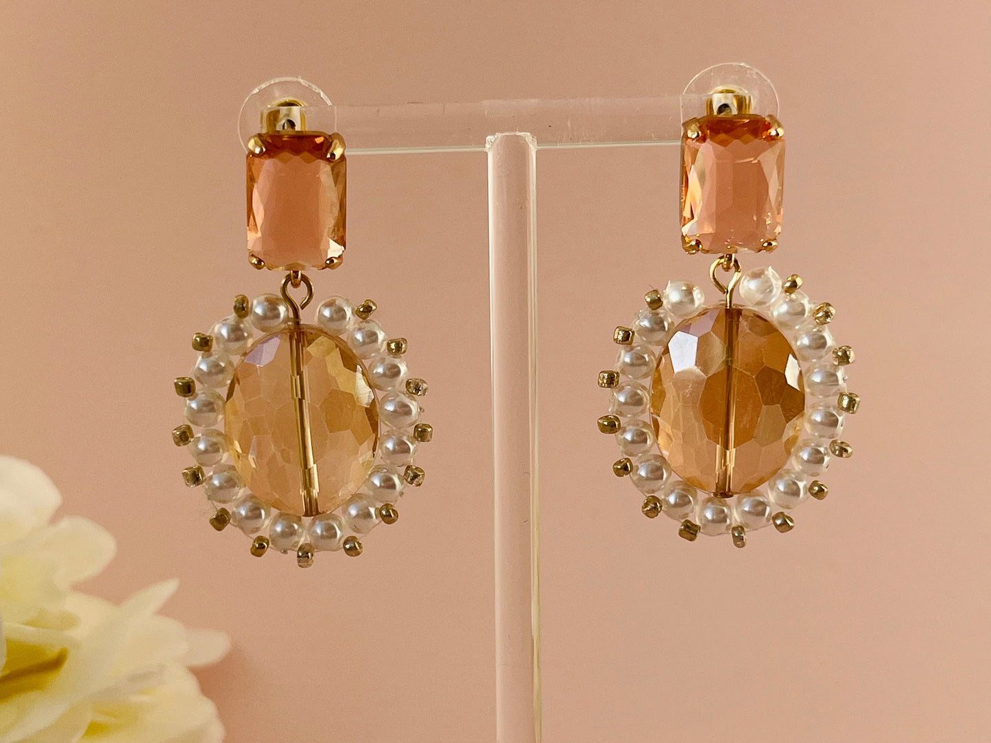 Handgestickte Glitzerohrringe Peach Champagner Perle - Laury goes Stockholm - LAURY LOVES PINK