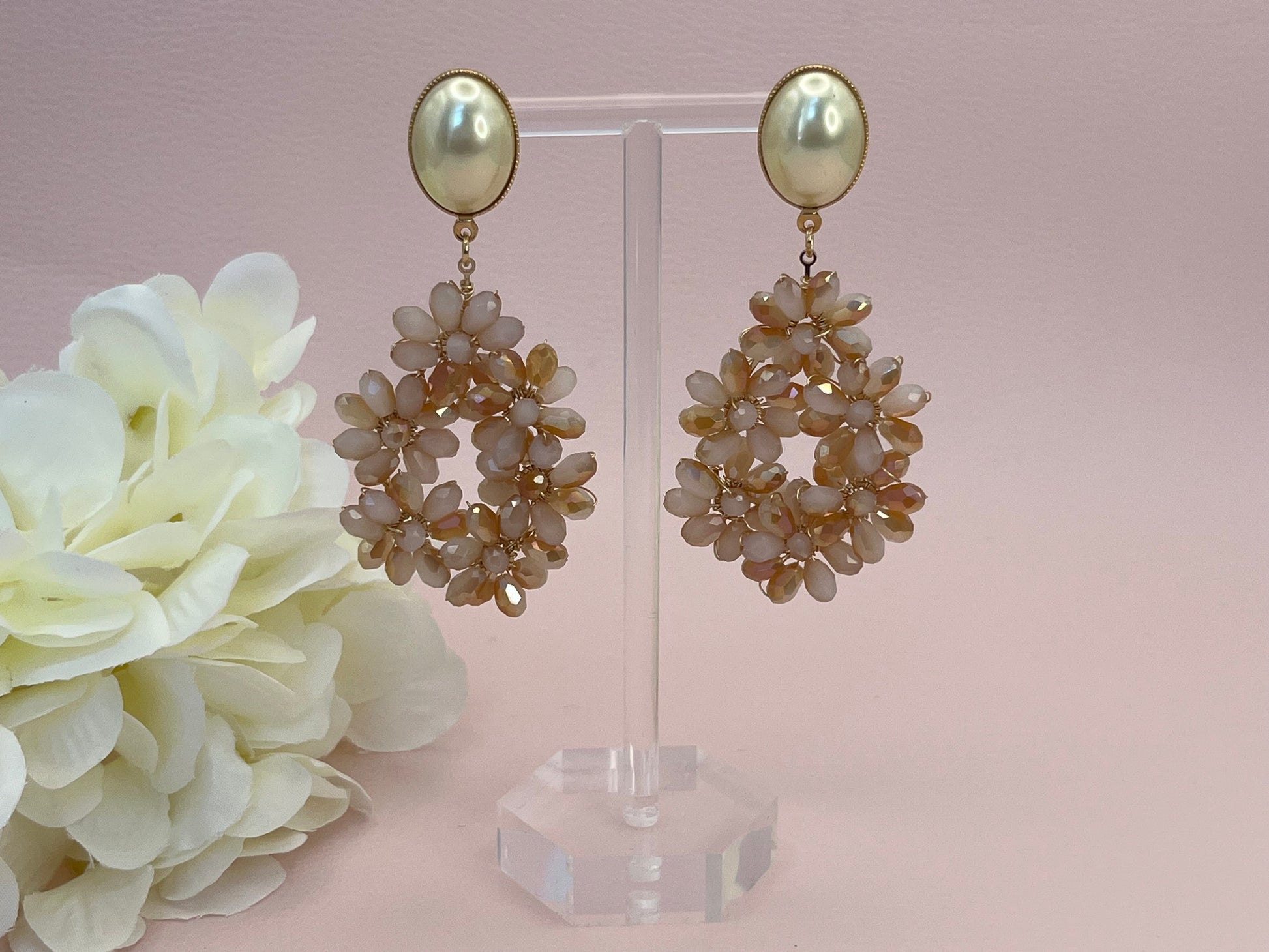 Glitzer Statementohrringe Blumen Creme Perlmutt - Laury goes Provence - LAURY LOVES PINK