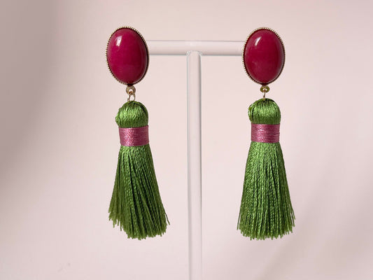Quastenohrringe, Statementohrringe an Jade Cabochons Grün Fuchsia - Laury goes Budapest