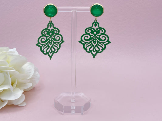 Ornamentohrringe, leichte Statementohrringe an vergoldeten Steckern mit Cabochons Grün Rosa - Laury goes Verona