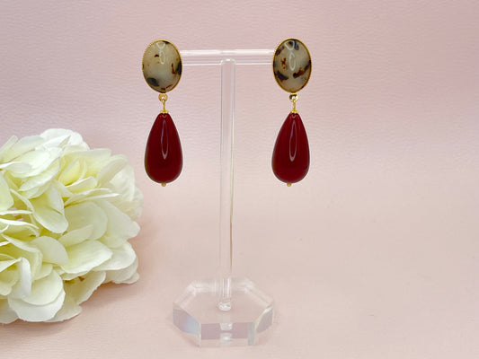 Tropfenohrringe, Statement Ohrringe mit pinken Resintropfen an vergoldeten Steckern mit rosa Jade Cabochons - Laury goes Venice