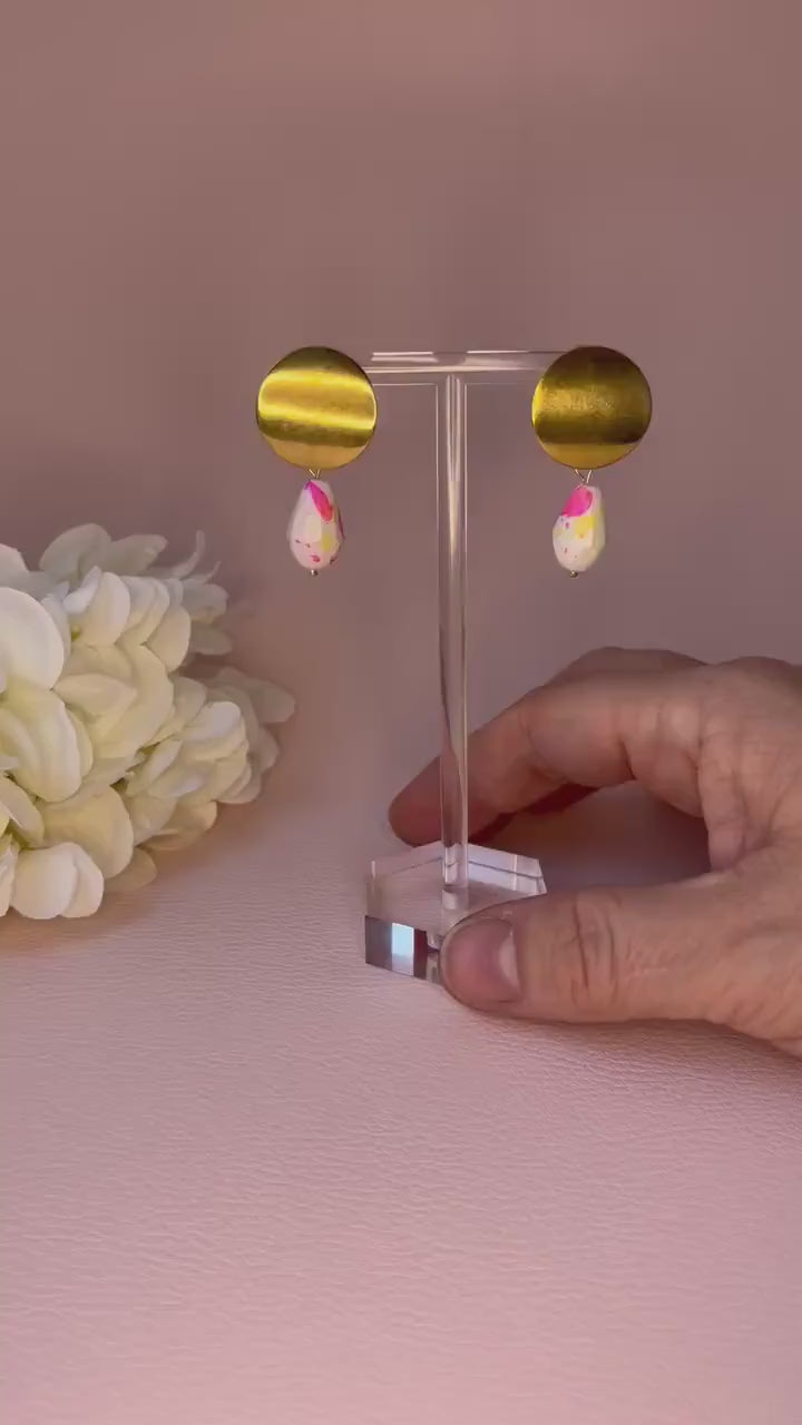 Statement Ohrringe, Tropfenohrringe mit vergoldetem Stecker und Resintropfen im Neon Look - Laury goes Miami