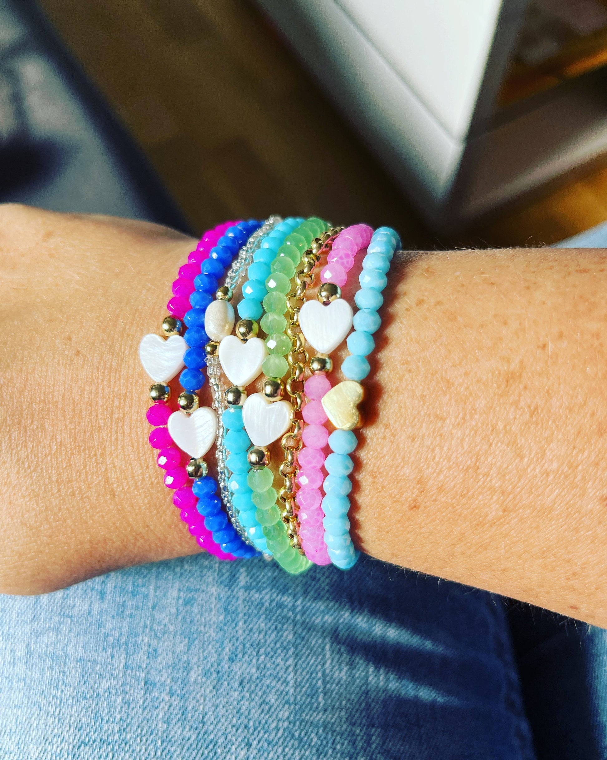 Facettperlen Armband mit Perlmuttherz verschiedene Farben - Laury goes Cancún - LAURY LOVES PINK