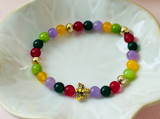 Armband aus bunten Natursteinen mit vergoldeter Biene - Laury goes Provence - LAURY LOVES PINK