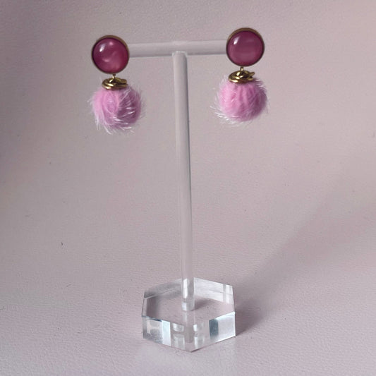 Pompom Ohrringe Rosa - Laury goes Grindelwald - LAURY LOVES PINK